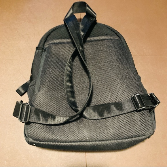 Go Dash Dot round Backpack - Picture 3 of 16